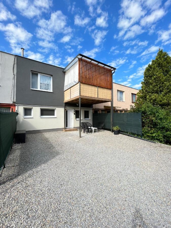 Amira Apartman Komarno Bagian luar foto